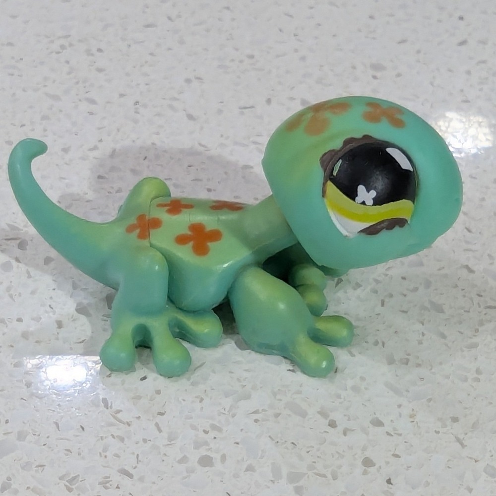 Hasbro Littlest Pet Shop Teal Gecko Lizard Flower Patterns #1545 Diamond Eyes